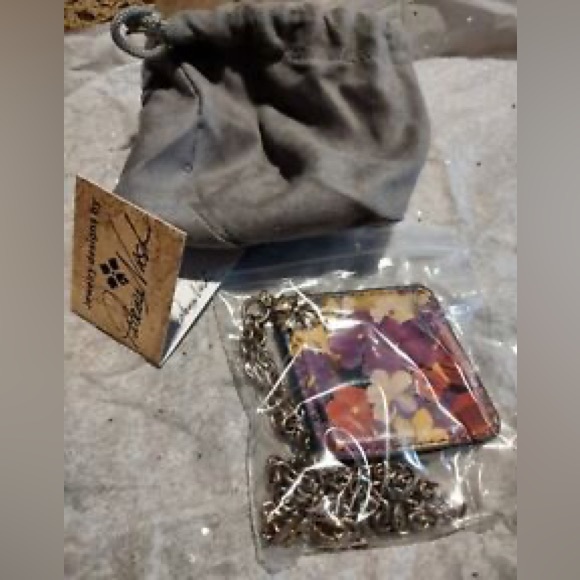 Patricia Nash ❤️ Abella 31” reversible leather necklace - Picture 4 of 4